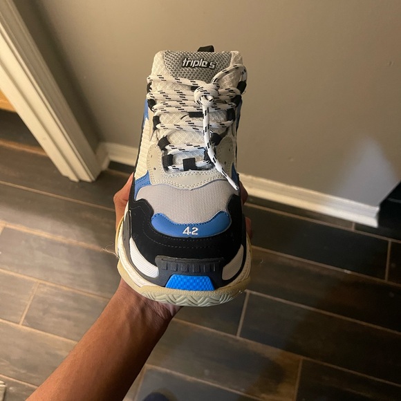 Never worn - Picture 2 of 3